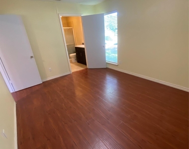 10616 Mellow Meadows Dr Mdws - Photo Thumbnail 21