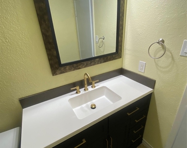10616 Mellow Meadows Dr Mdws - Photo Thumbnail 18