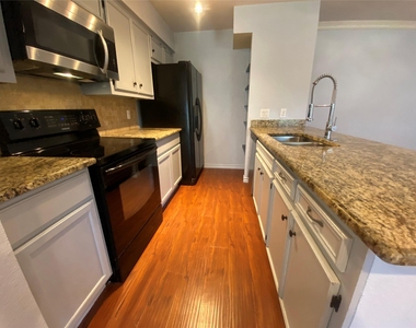 10616 Mellow Meadows Dr Mdws - Photo Thumbnail 8