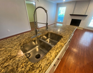 10616 Mellow Meadows Dr Mdws - Photo Thumbnail 10