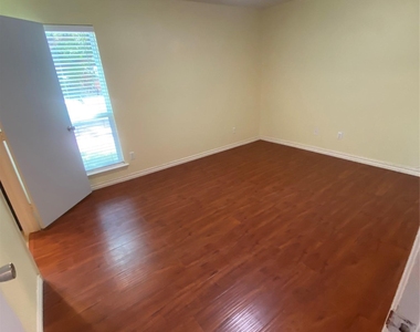 10616 Mellow Meadows Dr Mdws - Photo Thumbnail 20
