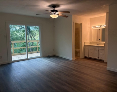 11913 Rennalee Loop - Photo Thumbnail 15