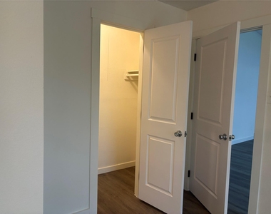 11913 Rennalee Loop - Photo Thumbnail 21