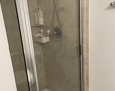 18001 Dufour Dr - Photo Thumbnail 15