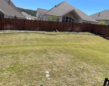 18001 Dufour Dr - Photo Thumbnail 18