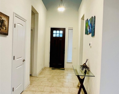 18001 Dufour Dr - Photo Thumbnail 3