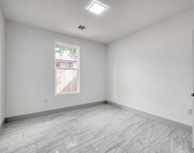 202 Washington St - Photo Thumbnail 19