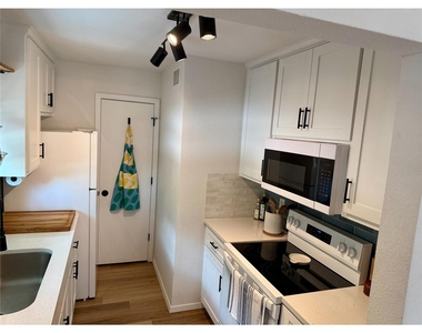700 Nelray Blvd - Photo Thumbnail 16