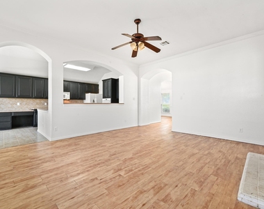 1665 Amberwood Loop - Photo Thumbnail 12