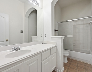1665 Amberwood Loop - Photo Thumbnail 26