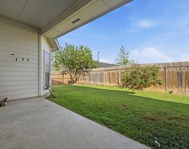 1665 Amberwood Loop - Photo Thumbnail 28