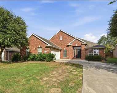 1665 Amberwood Loop - Photo Thumbnail 2