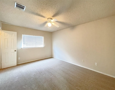 3079 Hill St - Photo Thumbnail 26