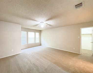 3079 Hill St - Photo Thumbnail 15