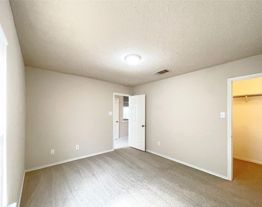 3079 Hill St - Photo Thumbnail 21