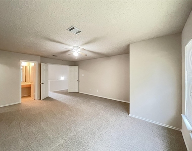 3079 Hill St - Photo Thumbnail 16