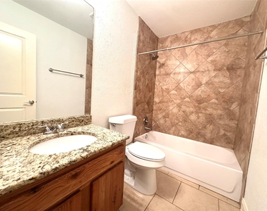4510 Brown Bark Pl - Photo Thumbnail 10