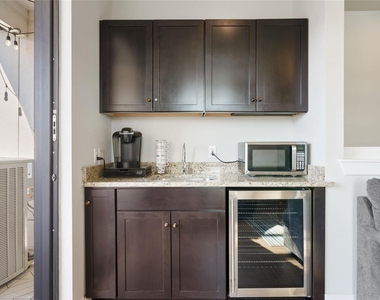 1411 Town Creek Dr - Photo Thumbnail 29
