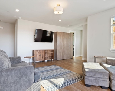 1411 Town Creek Dr - Photo Thumbnail 32