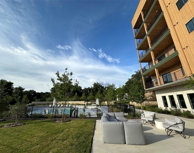 4802 S Congress Ave - Photo Thumbnail 34