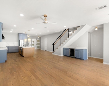 1007 Payne Ave - Photo Thumbnail 18