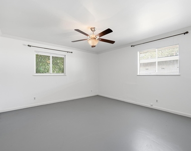 2712 Saint Edwards Cir - Photo Thumbnail 12