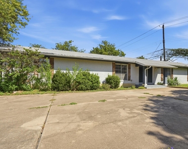 2712 Saint Edwards Cir - Photo Thumbnail 21