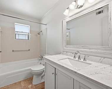 2712 Saint Edwards Cir - Photo Thumbnail 19