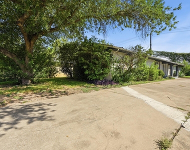 2712 Saint Edwards Cir - Photo Thumbnail 22