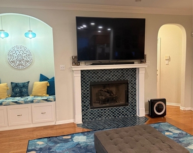 11424 Lafitte Ln - Photo Thumbnail 2