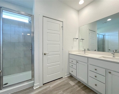 2316 Clemence Ln - Photo Thumbnail 11
