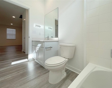 2316 Clemence Ln - Photo Thumbnail 19
