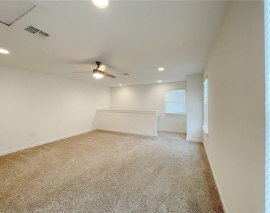 2316 Clemence Ln - Photo Thumbnail 22