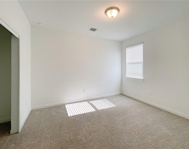 2316 Clemence Ln - Photo Thumbnail 14