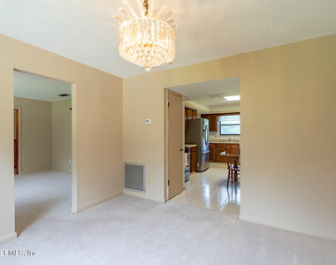 4909 Beige Street - Photo Thumbnail 10