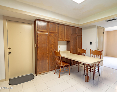 4909 Beige Street - Photo Thumbnail 7