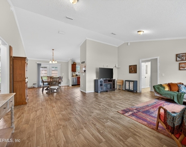 940 State Road 13 N - Photo Thumbnail 4