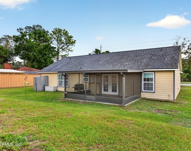 940 State Road 13 N - Photo Thumbnail 37