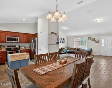 940 State Road 13 N - Photo Thumbnail 12