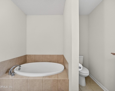 940 State Road 13 N - Photo Thumbnail 23