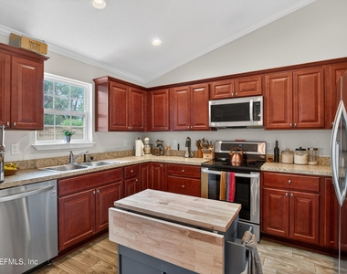 940 State Road 13 N - Photo Thumbnail 15