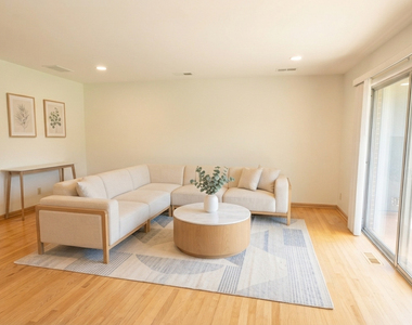 835 Swallow Street - Photo Thumbnail 2