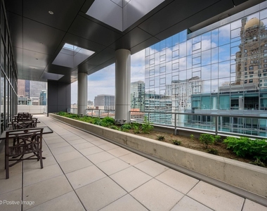 160 E Illinois Street - Photo Thumbnail 19