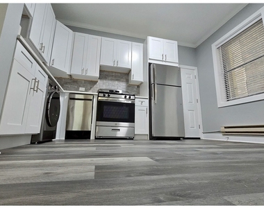 923 W Waveland Avenue - Photo Thumbnail 4