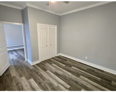 923 W Waveland Avenue - Photo Thumbnail 11