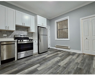 923 W Waveland Avenue - Photo Thumbnail 5