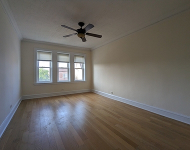 3533 W Fullerton Avenue - Photo Thumbnail 2