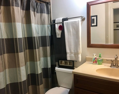 716 Kemah Lane - Photo Thumbnail 11