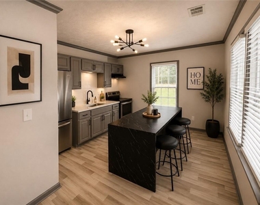 2110 Newnan Street - Photo Thumbnail 2