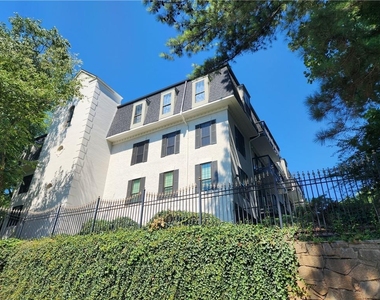 3107 Pine Heights Drive Ne - Photo Thumbnail 2